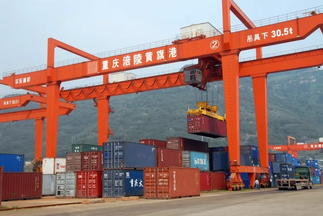 創歷史新高來看涪陵港集裝箱吞吐量首破哪個數